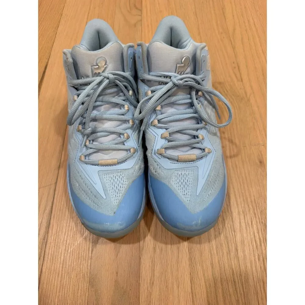 Moolah Kicks Women's Basketball Shoes size 6